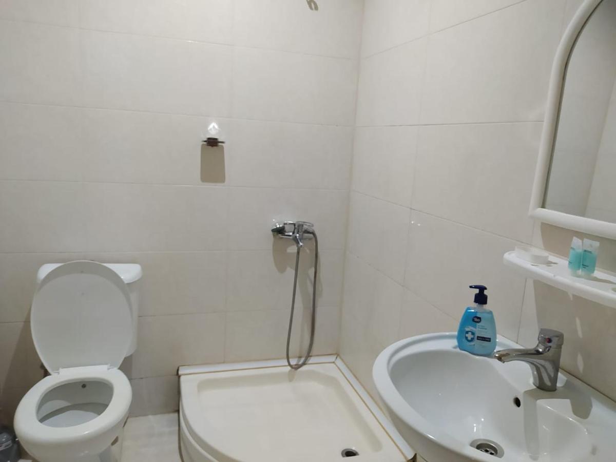 Hotel Ni&La Batumi Bagian luar foto