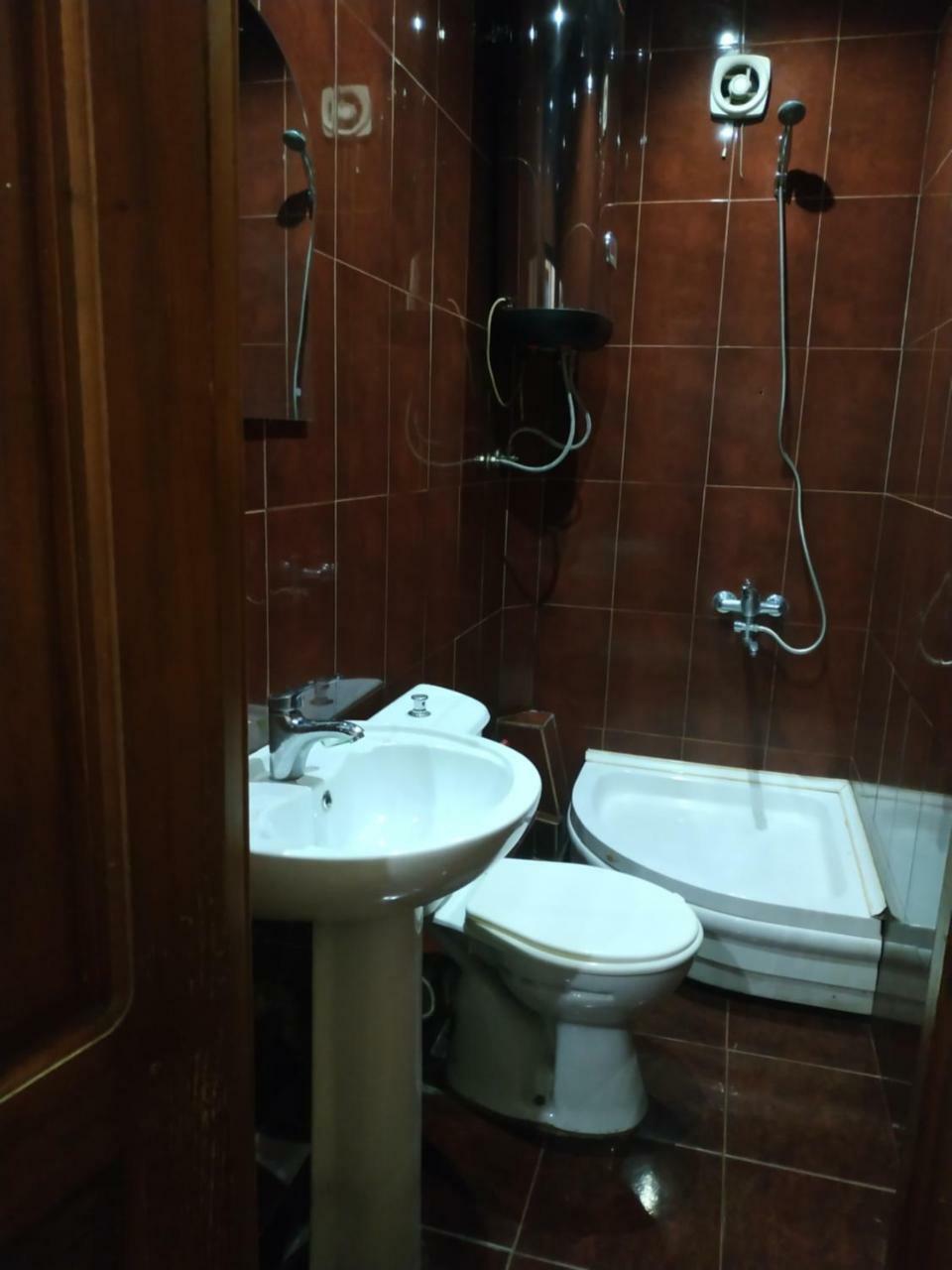 Hotel Ni&La Batumi Bagian luar foto